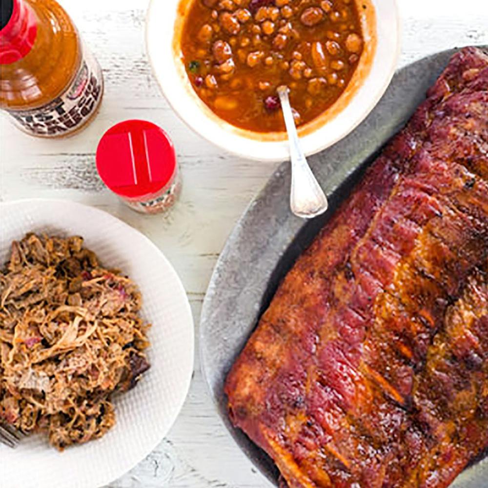 17th-street-bbq-feast-for-8-10.45740d4995f5cef708b1addb6beafc96