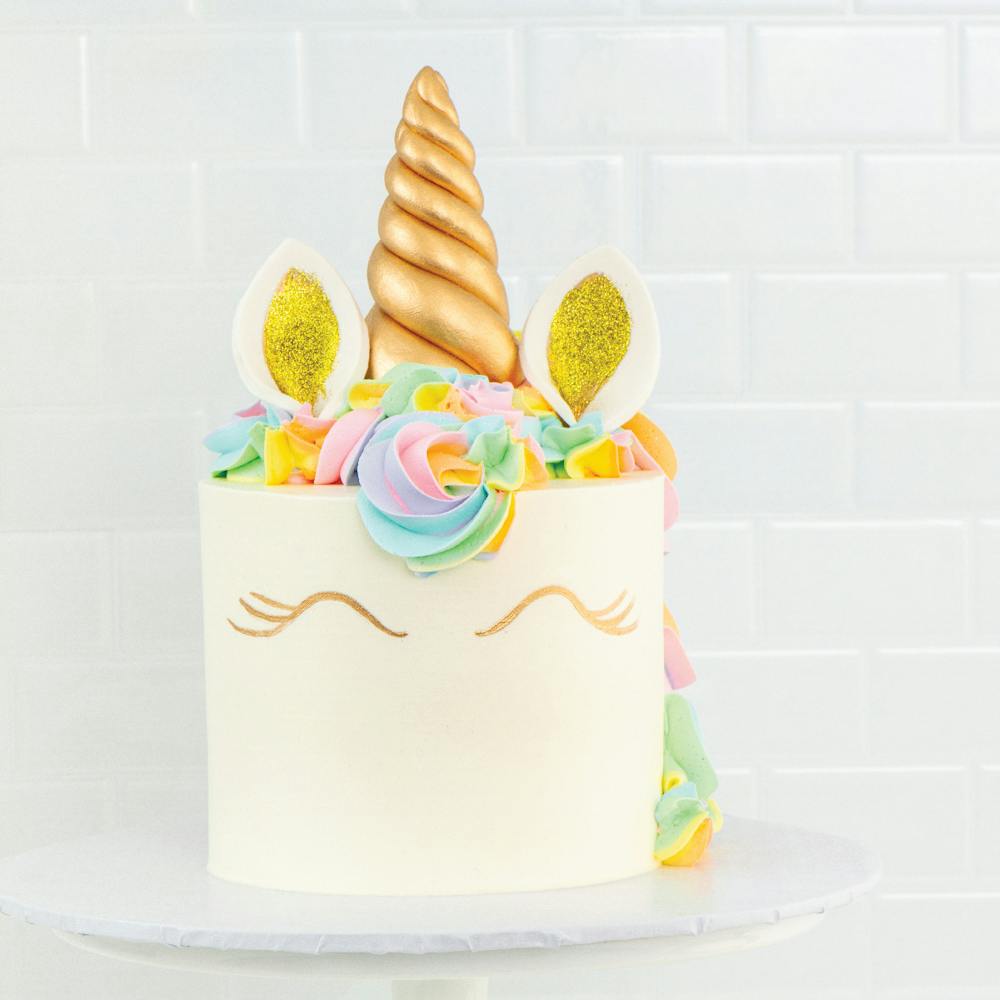 1_Magical_Unicorn_Confetti_Cake-03