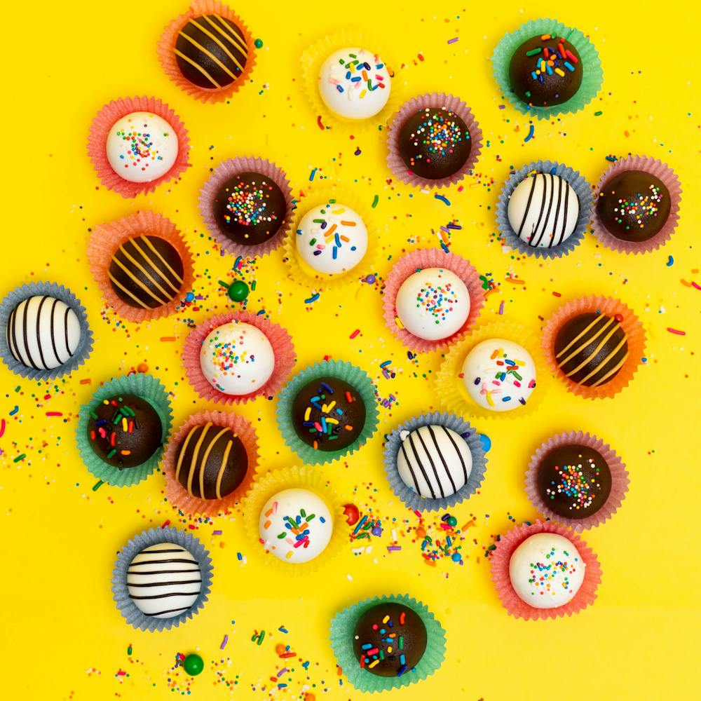 Assorted_cake_balls_4