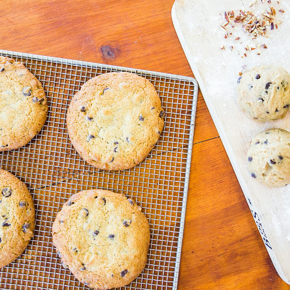 Blue-Owl-Bakery-Large-Choc-Cookies2