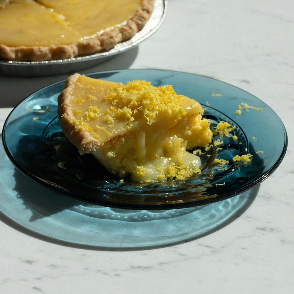 Double_lemnon_slice_and_pie_mrbl_1x1