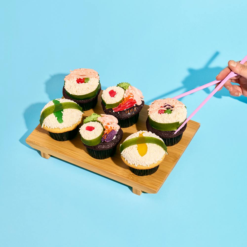 Duff_Sushi-Cupcakes-ProductHand-1x1-1
