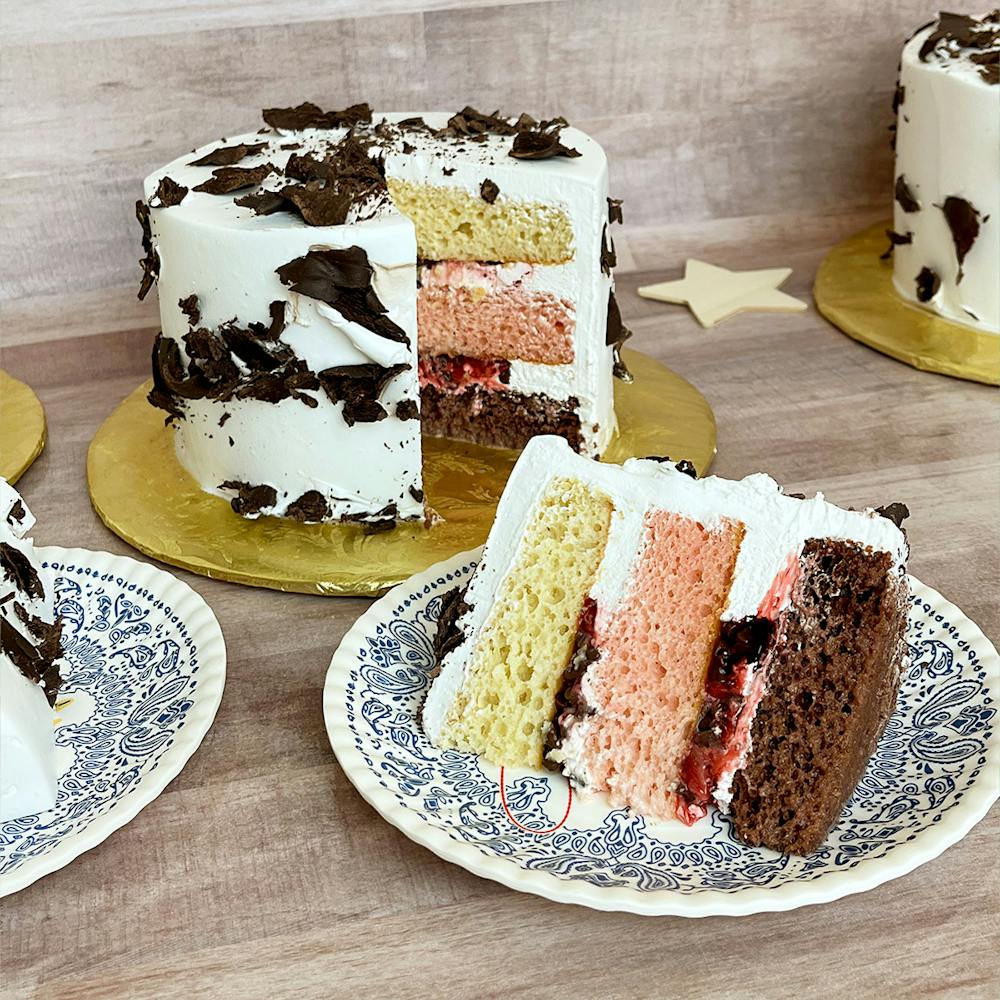 El-Bolilo-Bakery-Raspberry-Neapolitan-1
