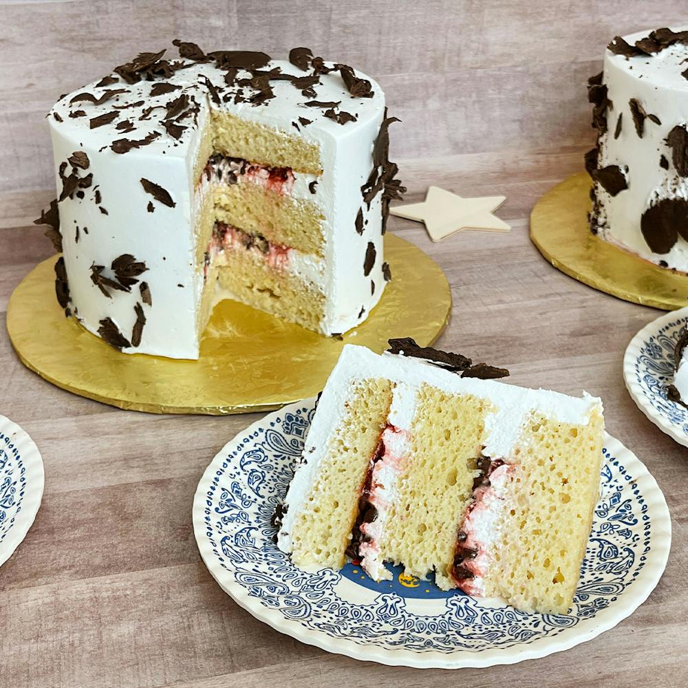 El-Bolilo-Bakery-Raspberry-Vanilla-1