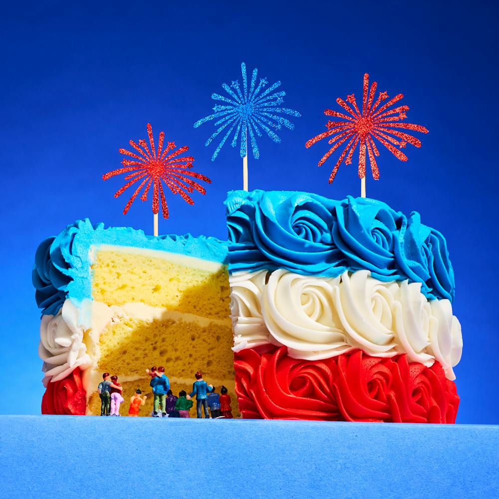 FathersDay-A250-Edgars-Red_White_Blue_Cake-Editorial-1x1-1