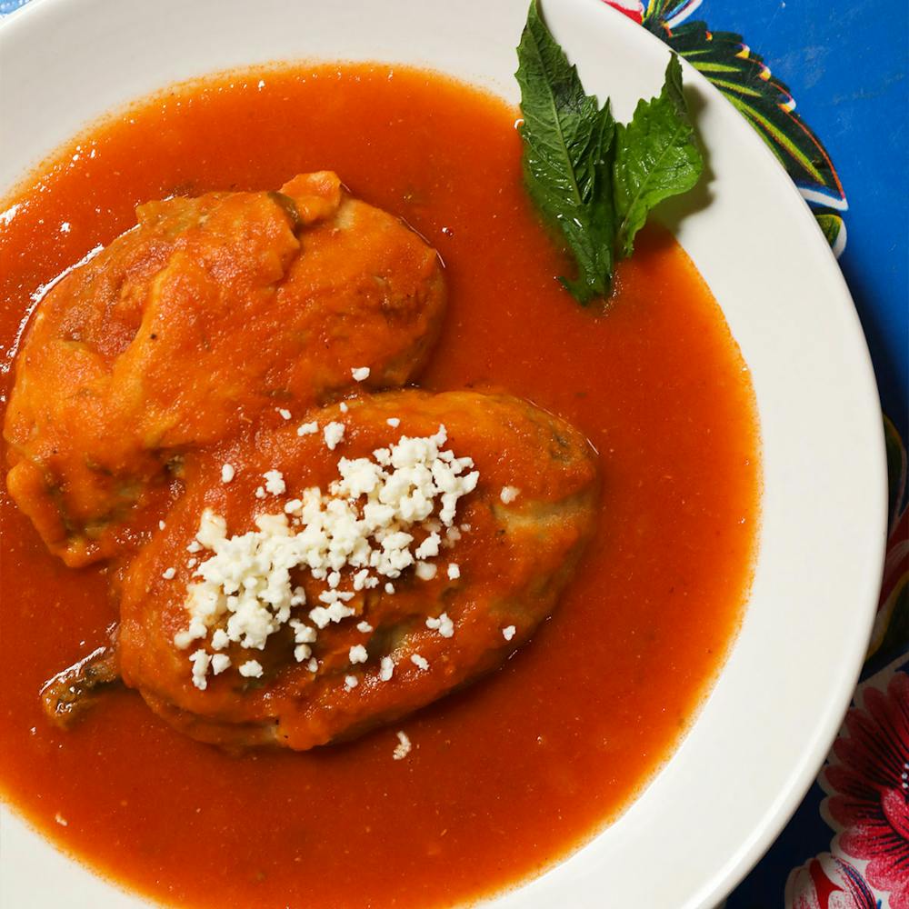 Guelaguetza-Chiles-Rellenos-1-2