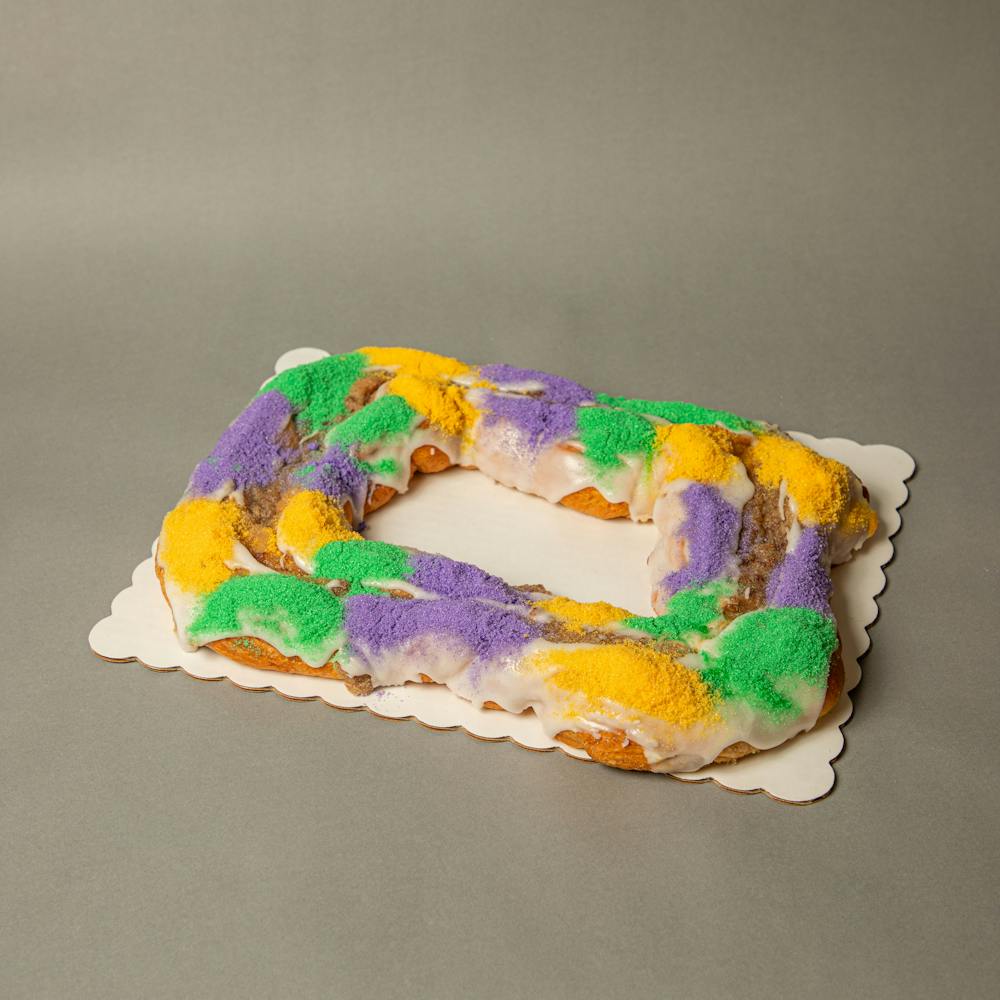Haydels-German-Chocolate-King-Cake-1