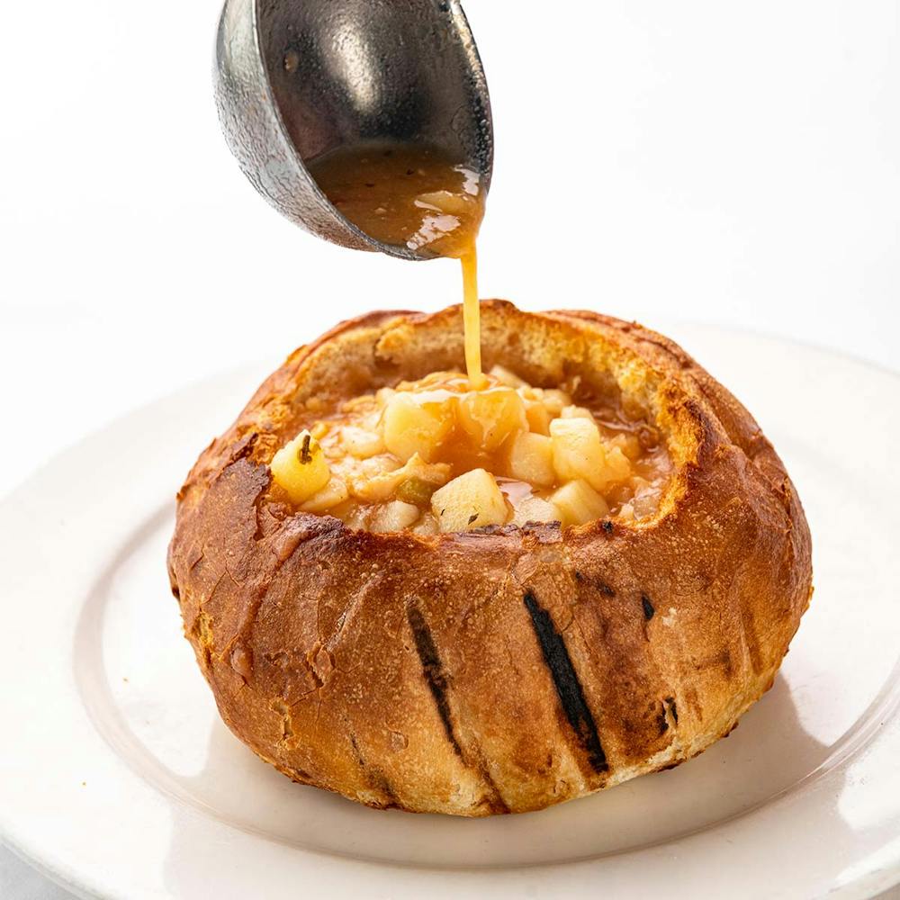 Iggys-Bread-Bowl-Chowder-Combo-Product-1