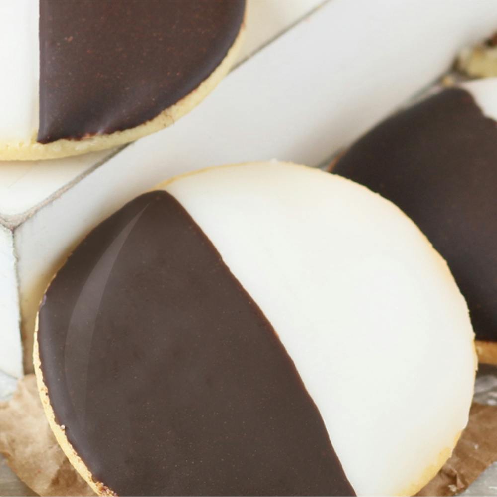 Muffins-n-Stuff-B-W-Cookie