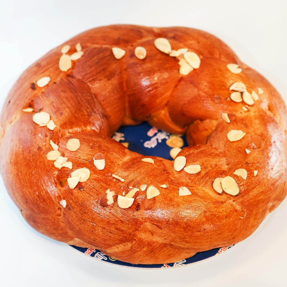 Niko-Niko-Tsoureki-Greek-Bread-2