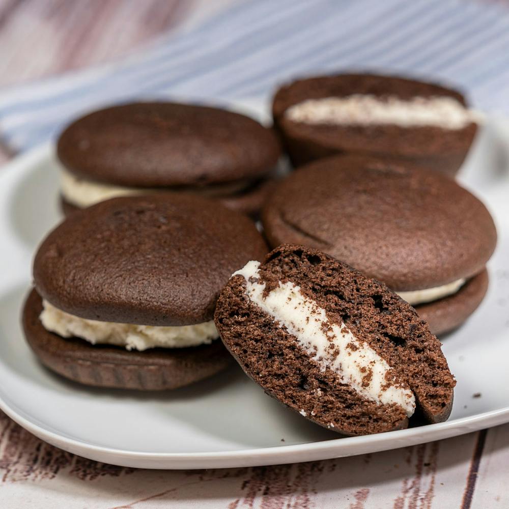Paulis-Whoopie-Pies-1