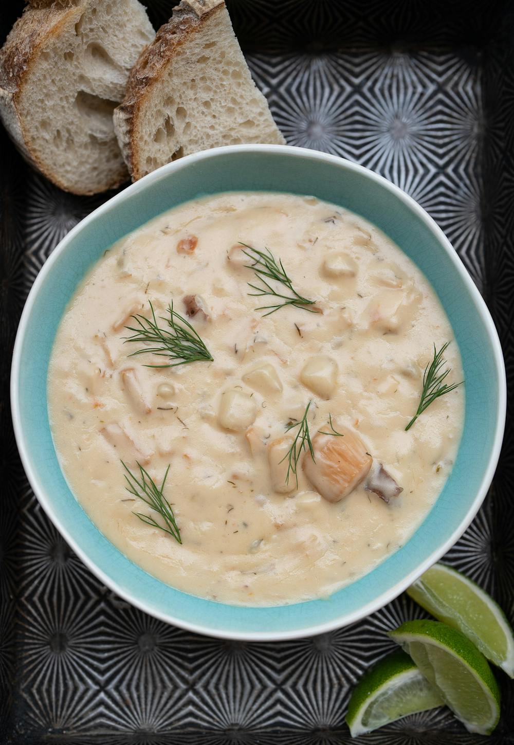 Scallop_Chowder_2_Quarts_-_Main_Image-2