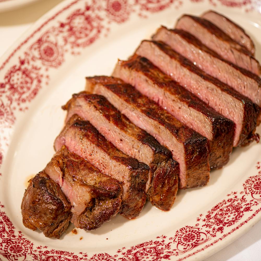 Sirloin_sliced_cropped_GLD_2717_1-1
