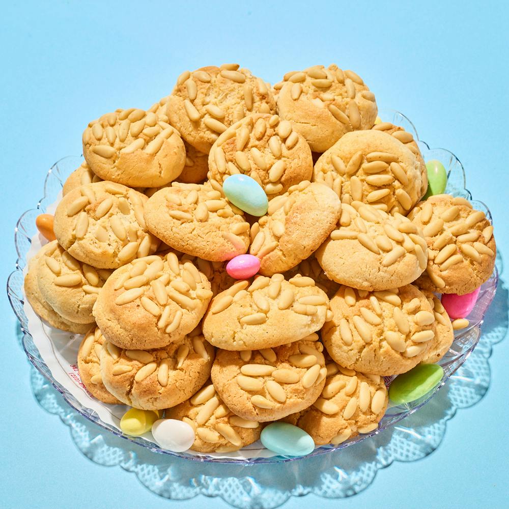 Venieros-Pignoli-Cookie-Tray