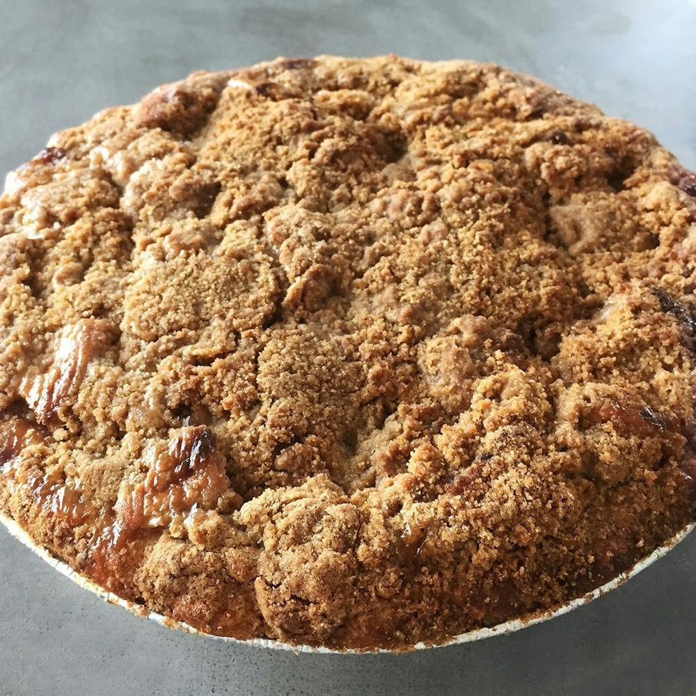 apple-raspberry-crumb-pie.c07afbdc6f4b0f6d8c7ae0209cb60e03