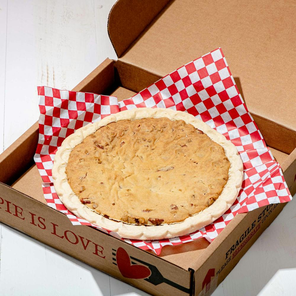 buds-butterscotch-chip-pie.b425e42ff9f30c84e1f026d5d31d351d