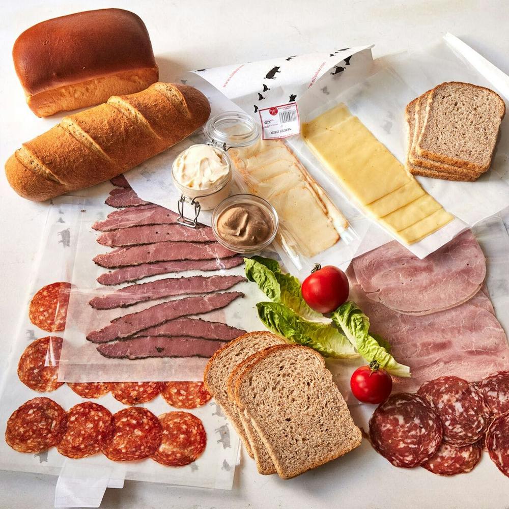build-a-sandwich-basket-for-6.b6f0fc2dda5c966dffec0fb34c3c87d8
