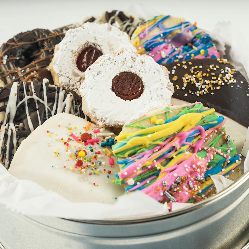 butterflake-bakery_assorted-vegan-cookies-gift-tin