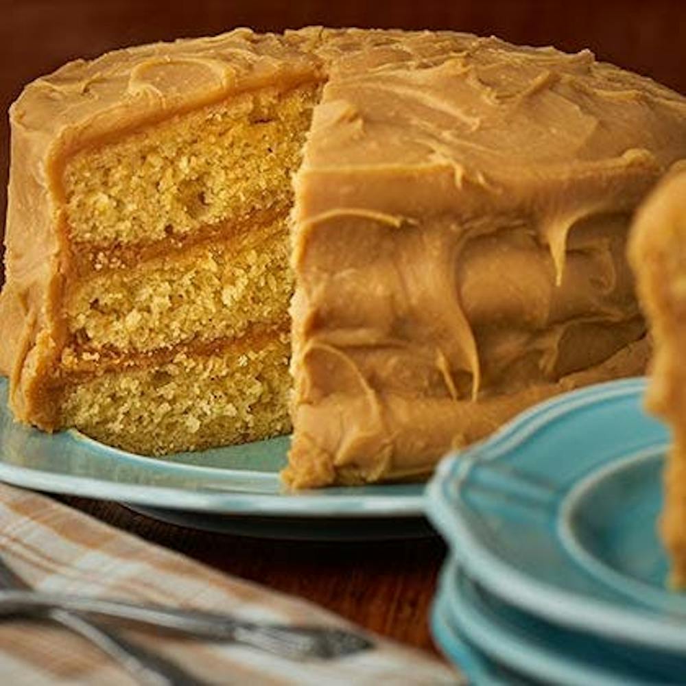 caramel-layer-cake.0424fd19732913df507223d2d7131458