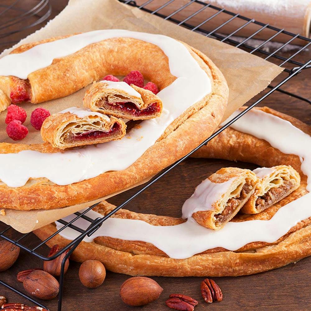 choose-your-own-kringle-2-pack.4f8000bab516ad5400c192597cd155b3