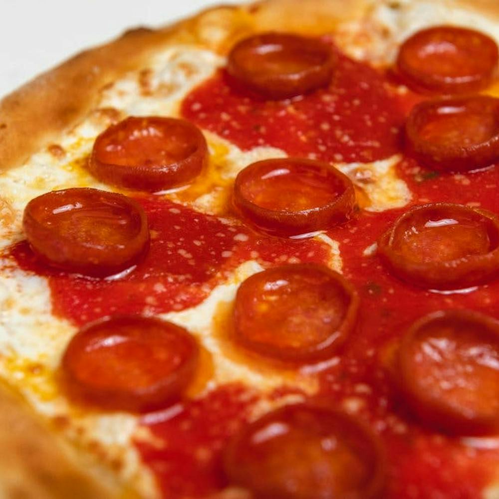 coal-oven-pepperoni-pizza-4-pies.3cb5b75b6b2a8b8fd0c986371e90bdfc