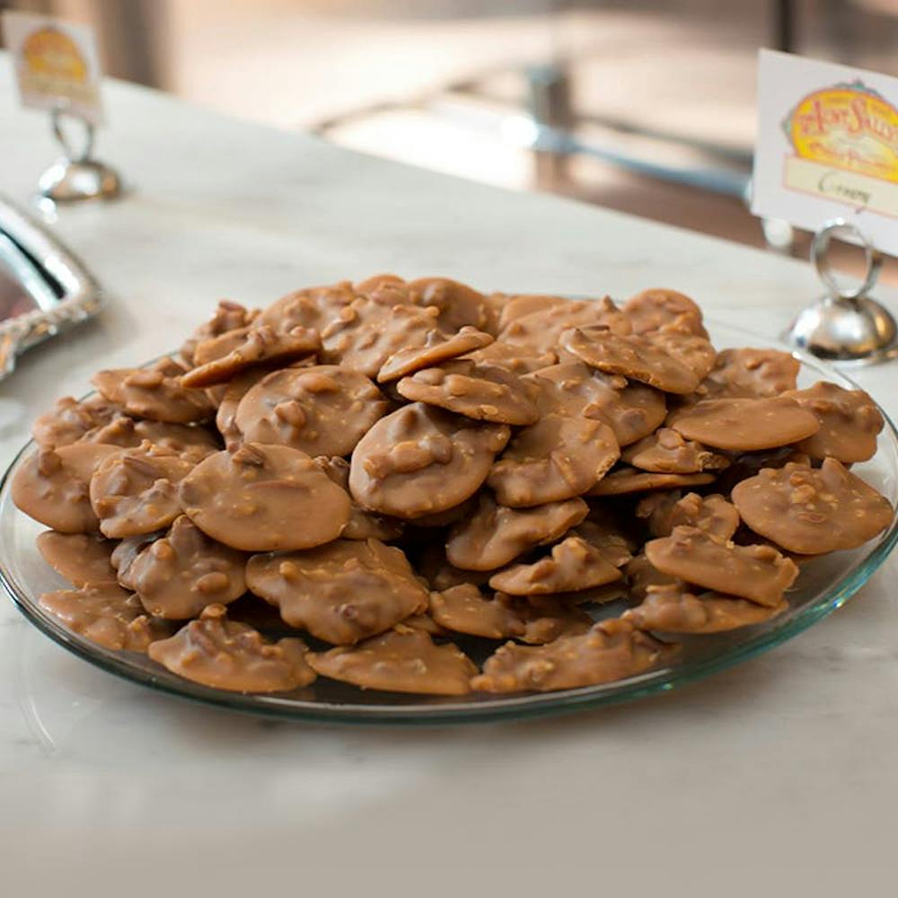 creamy-classic-pralines-box-of-12.cfaa56fc14fda975e48dd34e8fcc9589