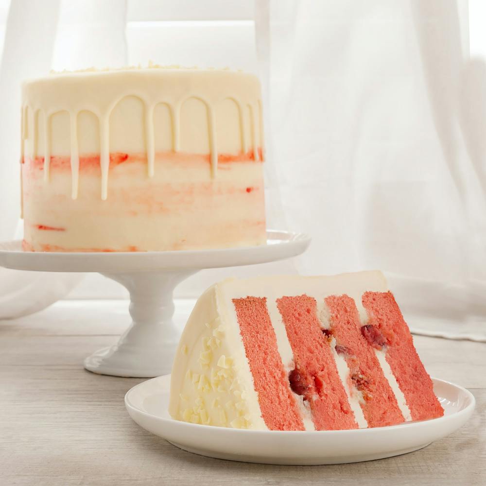 fresh-strawberry-4-layer-cake.e74eb1e9ee3911db997184dd2399d3d4