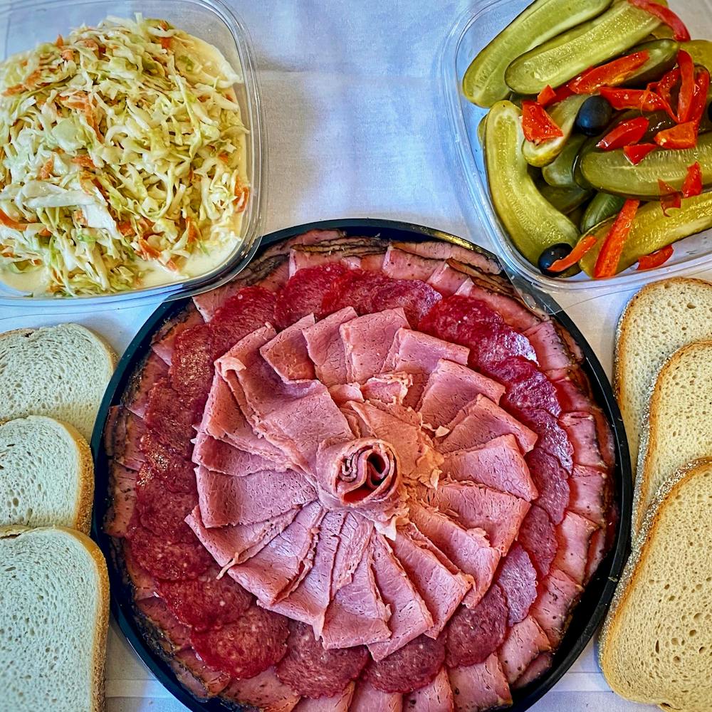 glatt-kosher-deli-spread-for-6.df1550562c1b0c077fa92f38c9fbc145