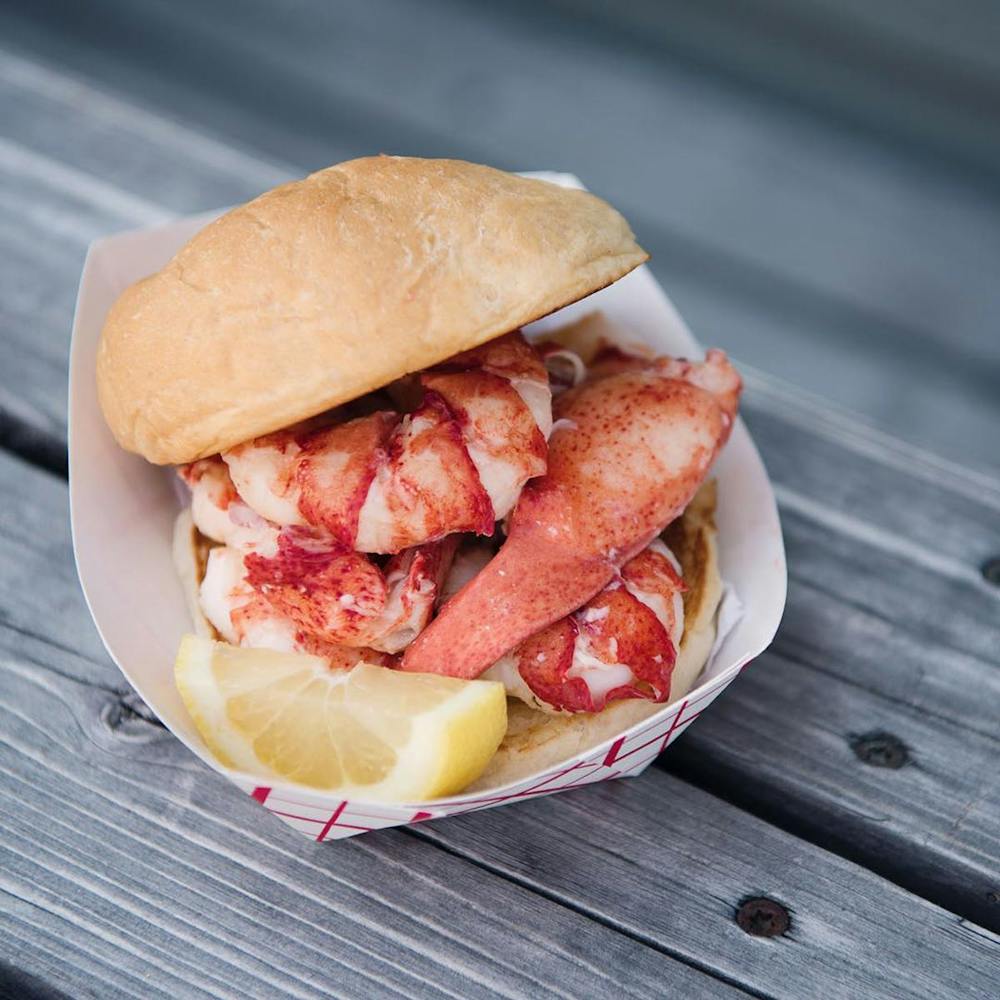 gluten-free-maine-lobster-roll-kit-4-pack.634d10f011423390e61c1b31765cc26e