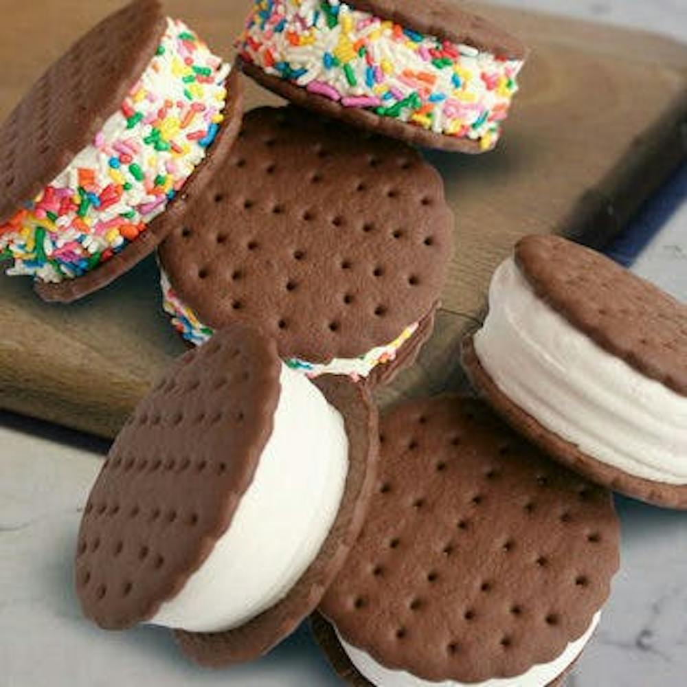 handmade-ice-cream-sandwiches-24-pack.89217b123578aced0529b4e138171b2f