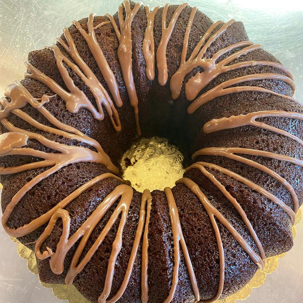 hennessy-and-coke-bundt-cake.46be8188cd750fc71fbe148eb76ee86f