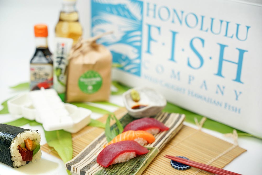 honolulu-fish-conigiri-and-maki-roll-home-sushi-kit.8300d7c93c2fc41900de75daee81588d
