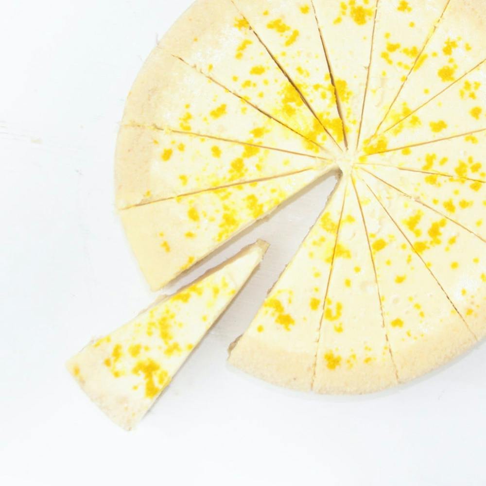key-lime-cheesecake-party-size.45d706c4348985d3b445ee57bc450b2e
