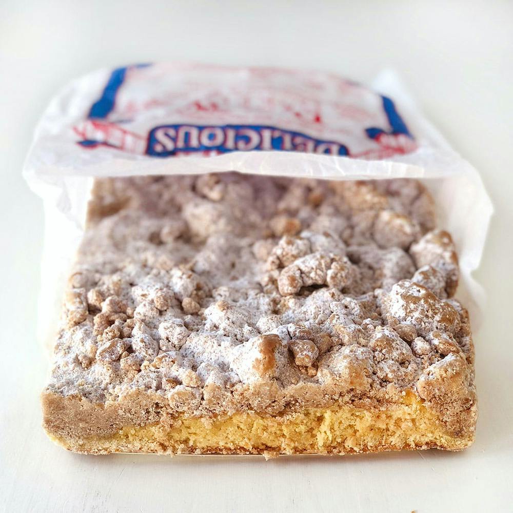 legendary-heavy-crumb-cake.d8b96d8c55f53139d0e7ba2c17153662