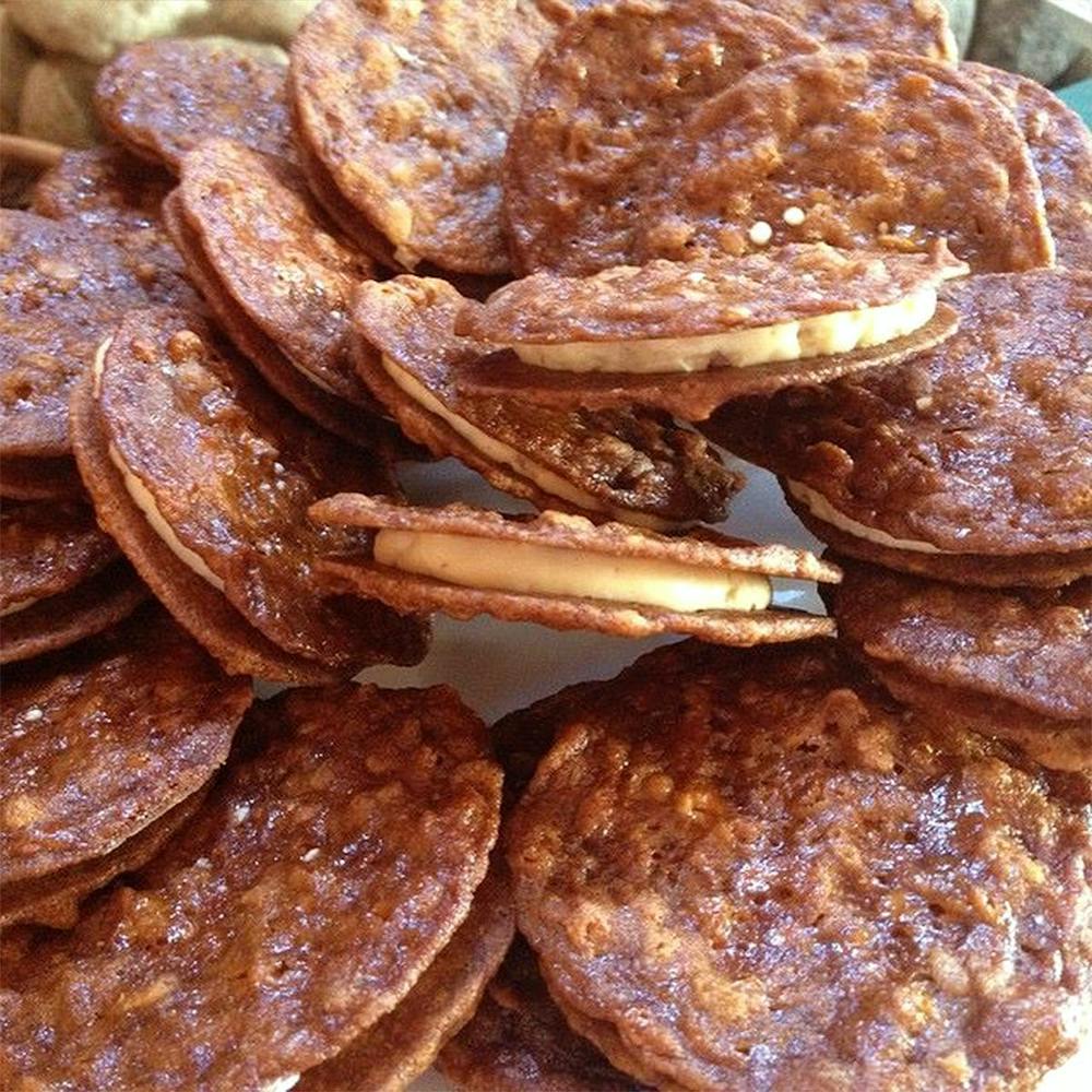 lil-merri-cream-pie-sandwiches.5949f7655155cbfec59d89ba9c822c63