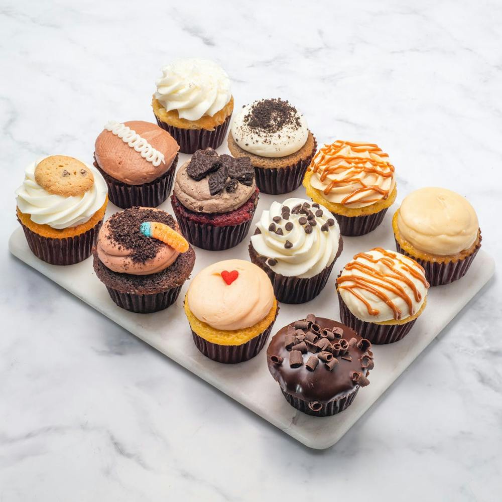 miami-favorites-mini-cupcakes-1-dozen.7df51274673dba3c36fc89db34308373