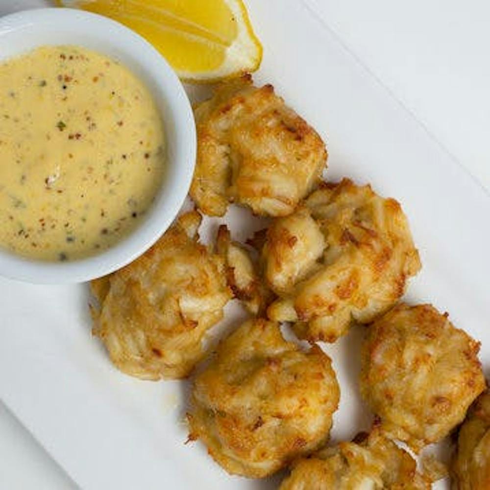 mini-crab-cakes-pack.079d359949bf1e425cccb0e317dd755a-1