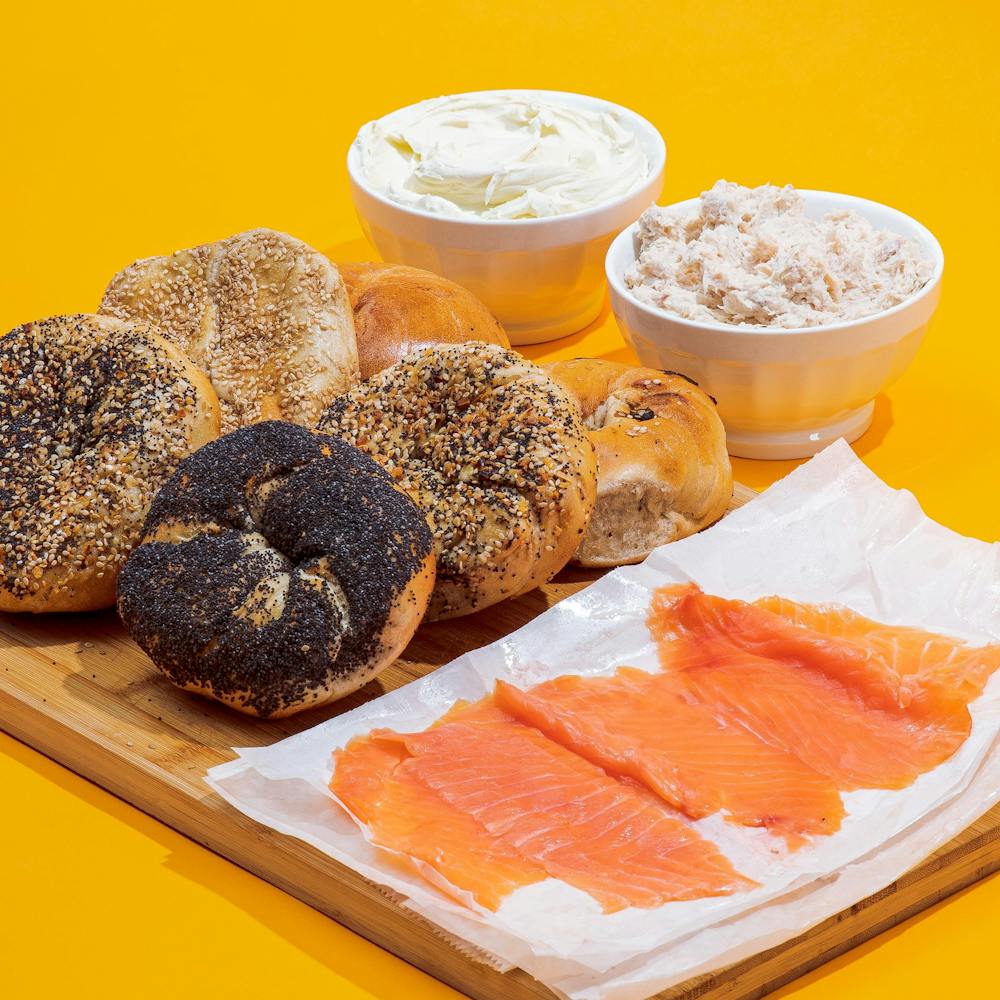 new-york-bagel-brunch-for-6.e2fa5daf301a1b64279af59f3f309f73
