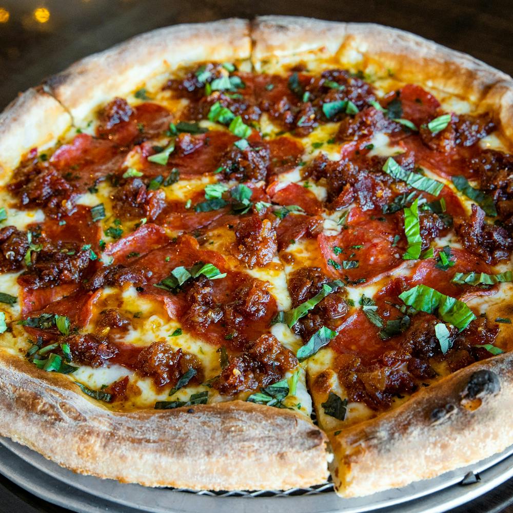 new-york-style-honey-bastard-pizza-2-pack.40f0981a15ca70dc4b16667fce3e097f