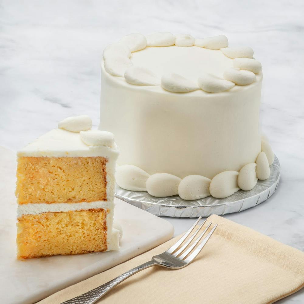 signature-vanilla-cake.eb78ae9291b101be64b594e3c429fffd