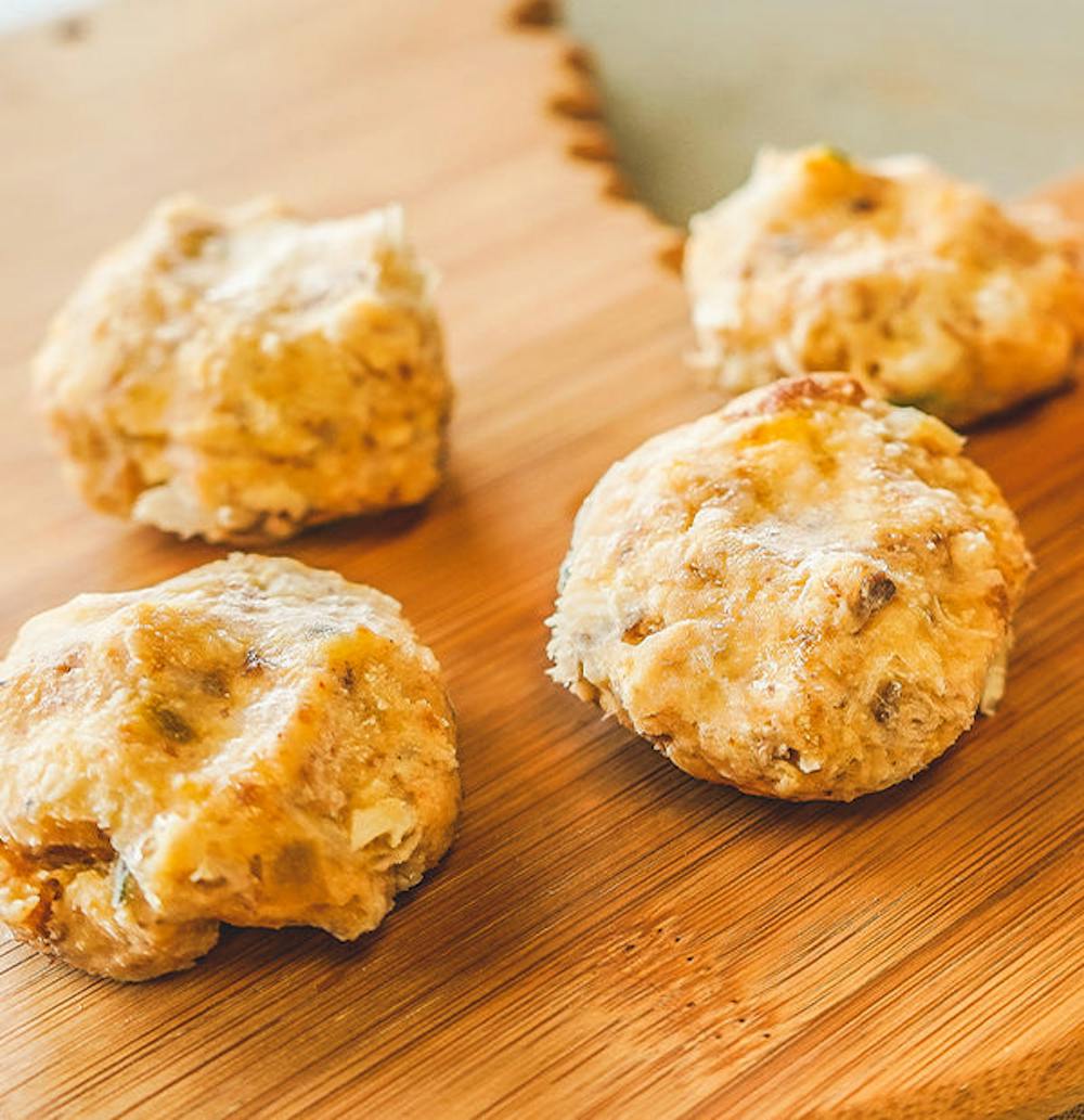 x_0017_crab_cakes_1024x1024_1_